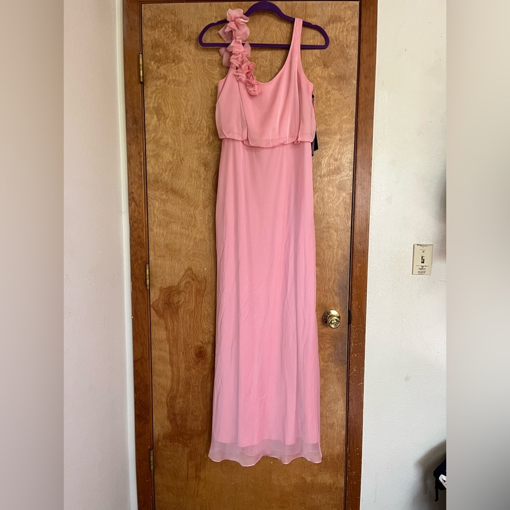 COPY - Adrianna Papell full length pink sleeveless tank sleeve gown. Size 12. N…